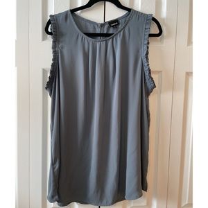 Torrid 2X Grey Pleated Georgette Tank